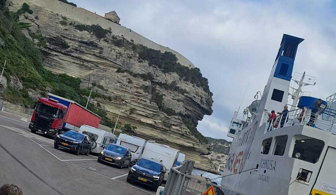 traghetto-sardegna-corsica-camper
