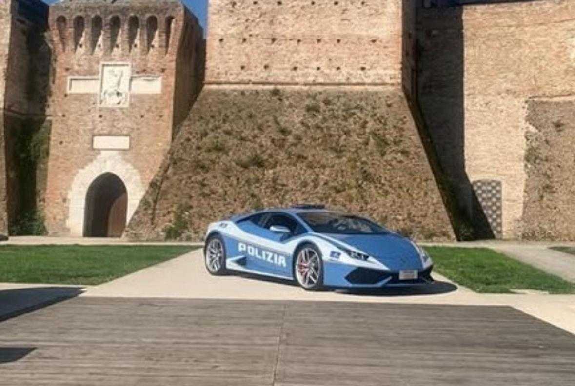 lamborghini-polizia-