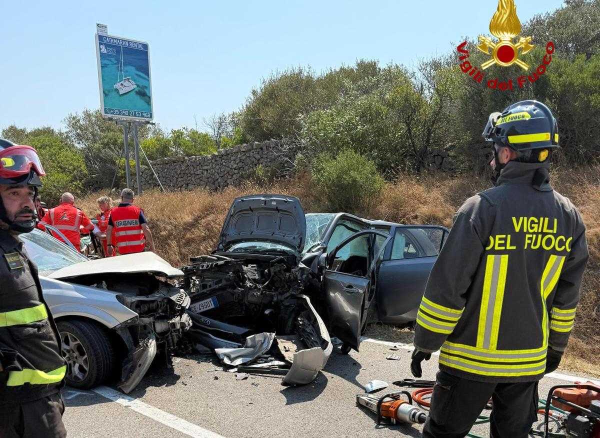 VIGILI-DEL-FUOCO-E-INCIDENTE-NORD-SARDEGNA-