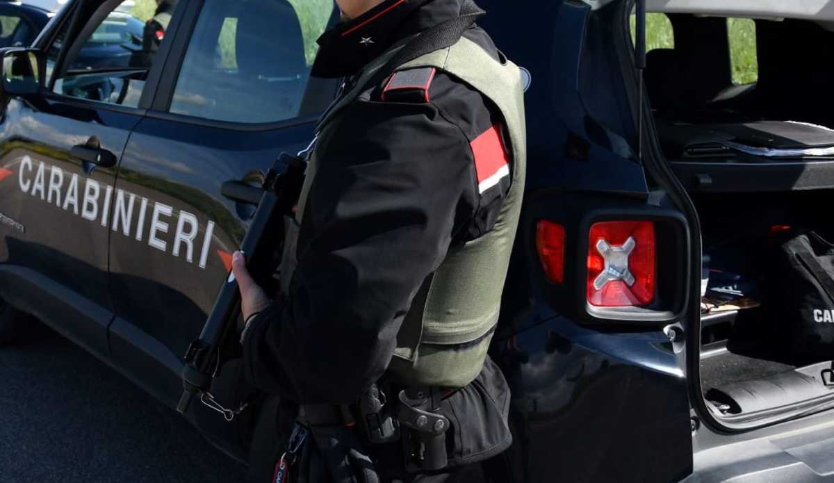 dettaglio-lato-carabinieri
