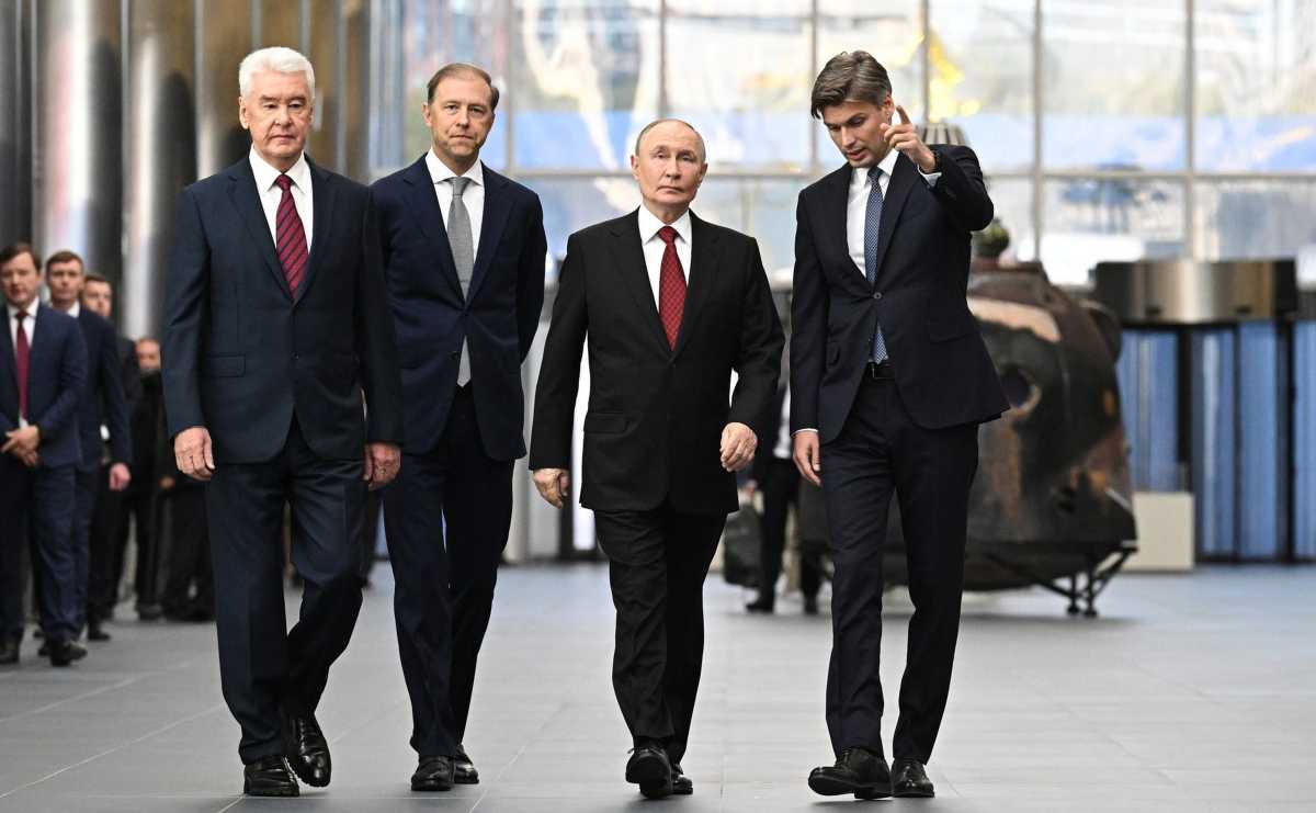 putin-centro-spaqziale-russ