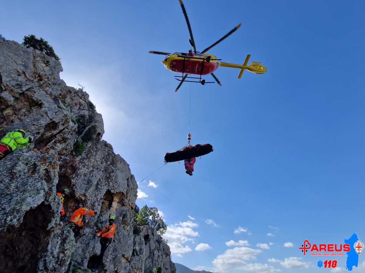 Un-momento-dellAddestramento-HEMS-foto-Ufficio-Stampa-Areus