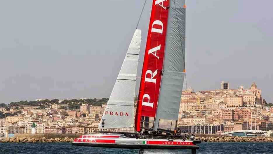 Luna Rossa Copertina